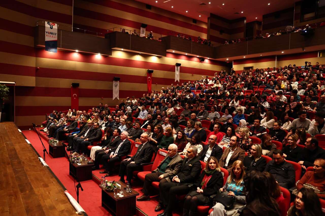 Yönelt Koleji’nden Sanat Dolu Gece: “Kalbim Ege’de Kaldı” Büyük Beğeni Topladı 8